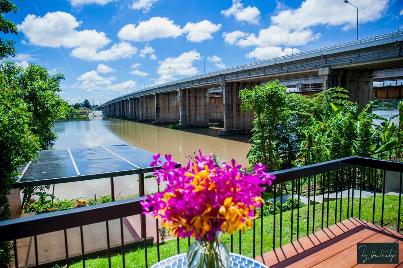 Home By The Bridge Hotel Kamphaeng Phet Exteriér fotografie